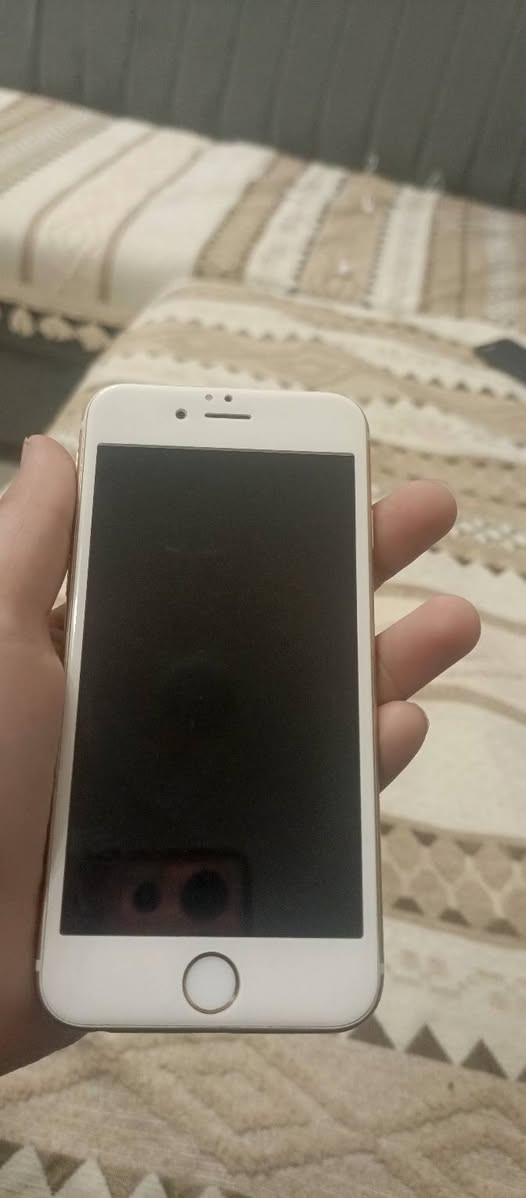 إيفون 6s جهاز حلو وتصفح سلس فقط الكامره الخلفيه متشتغل والباقي كله شغال شرق اوسط أصلي السعر 40 وبي مجال لطيبين تواصل ***********
واتساب 
مكاني بابل مركز ويا كفر فقط

