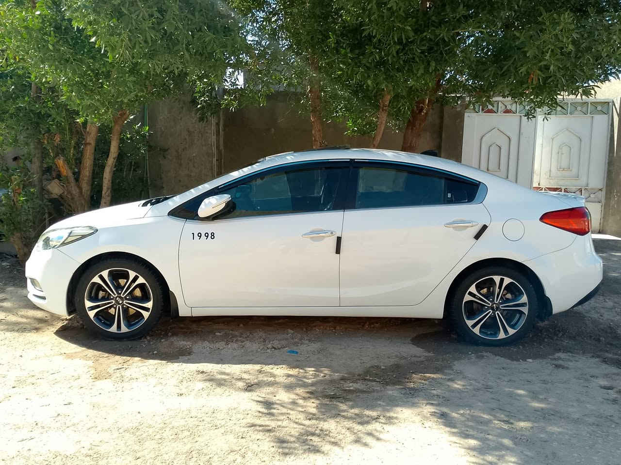 سيراتو 13 بصمه للخير فول
مكفوله من صبغ فقط باردات بيه باقي كفاله 
رقم اربيل اسم شركه فيصل عزيز
مراوس بعاليه سنتافي او توكسان مكان نجف


**إذا كنت صاحب هذا الإعلان وتريد حذفه لأي سبب، رجاءا أرسل رسالة إلى الدعم الفني**