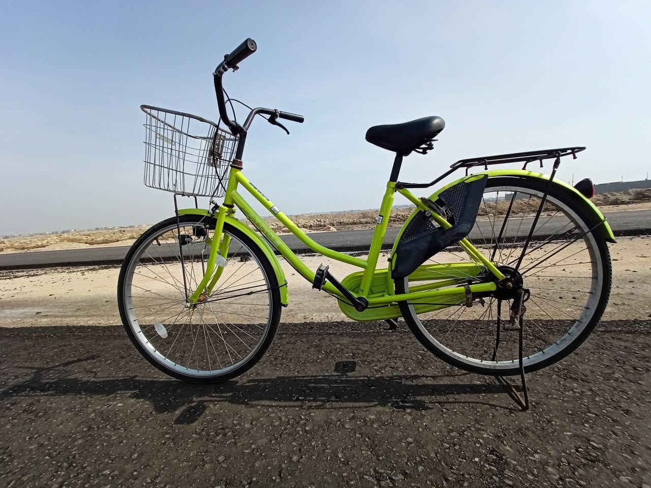 بايسكل حجم 26
السعر 110


**إذا كنت صاحب هذا الإعلان وتريد حذفه لأي سبب، رجاءا أرسل رسالة إلى الدعم الفني**