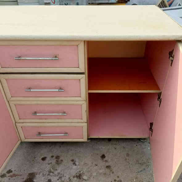 ملحق كاونتر يرهم بوفيه طول مترين السعر 75 المكان كركوك حي العروبه الاستفسار على هذا  الرقم ***********
