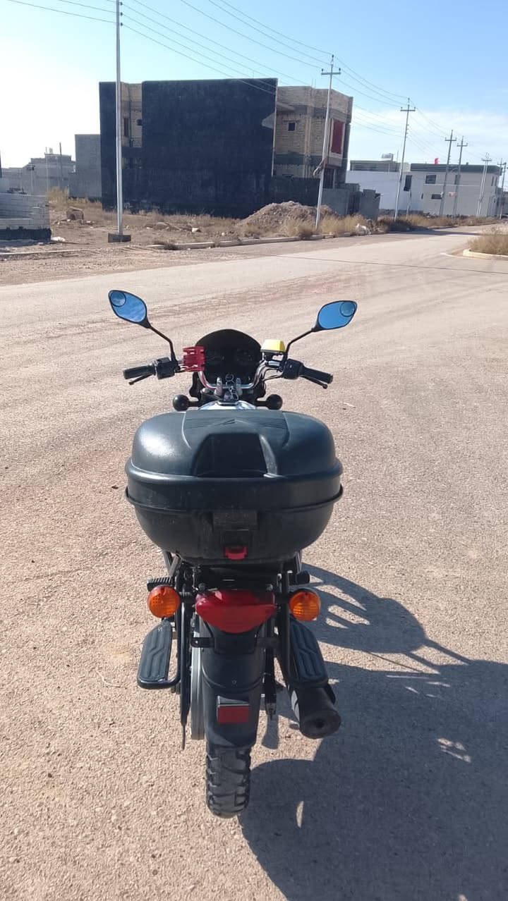 سلام عليكم دراجه بوكسر موديل2020 نضيفه كلش وناعمه كامله مكمله من كلشي سلف كهربائيات كلها شغاله اوراق اصولي ترقيم المكان ديالى الخالص فلكه مصطفى جواد السعر 975 وبيها مجال الرقم للأستفسار ‭0786 764 1706‬
