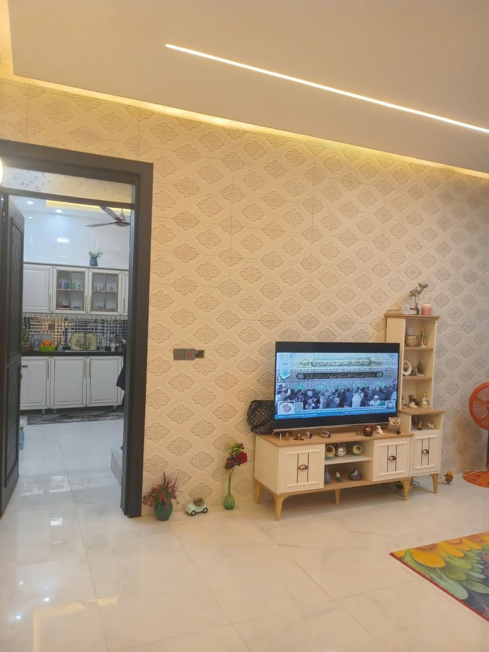 دار للبيع مودرن  /٢٠٢٥ /50 m  واجهة 5×10 / ٣ غرف نوم 
وصاله ٢ خدمات / الاساتذة مقابل الاربع شوارع
☎️ واتس/***********  /***********
