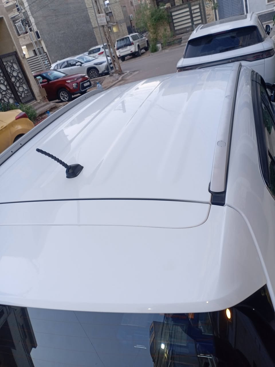 السلام عليكم عندي سياره كيا سبورتج ١٩ السياره بيه فقط بارد بدون صبغ خليجي ماشيه ١٠٠ بغداد انكليزي تحكمات جهتين ٣ انواع قياده وبيه هواي شغلات السونار موجود الاتصال على الرقم التالي واتساب *********** ابو علي حي الجهاد السعر ١٨٥ وبيه مجال بسيط
