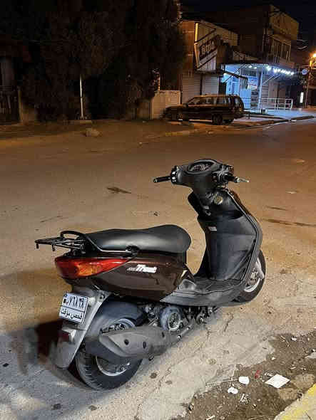 اكزز تريت ياباني 
دراجة قبل سبوعين نزلتها من معرض دبي ب $14
سويجين بلاد
ماشيه 18 الف 
دراجة بجيس شلعه وعدل ونعومه 
ستان حساس دكمه لايت اطفي واشغله بلاد
دراجة مال مزاد ونضافتها 100%100
سعرها 13$ وبيها مجال لشراي
مكاني بغداد حي تونس 
***********
