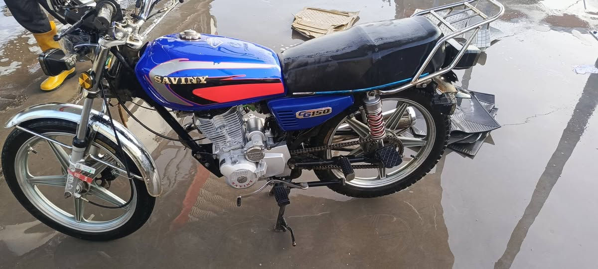 السلام عليكم أعيد النشر بسبب لوعود الكاذبة سيفان ٢٣ / ٥ كير كفالة عامة سعرة ٦٠٠ وبيهة مجال مكاني بسماية *********** رحمة لوالديكم لمو شراي لا يتعبني
