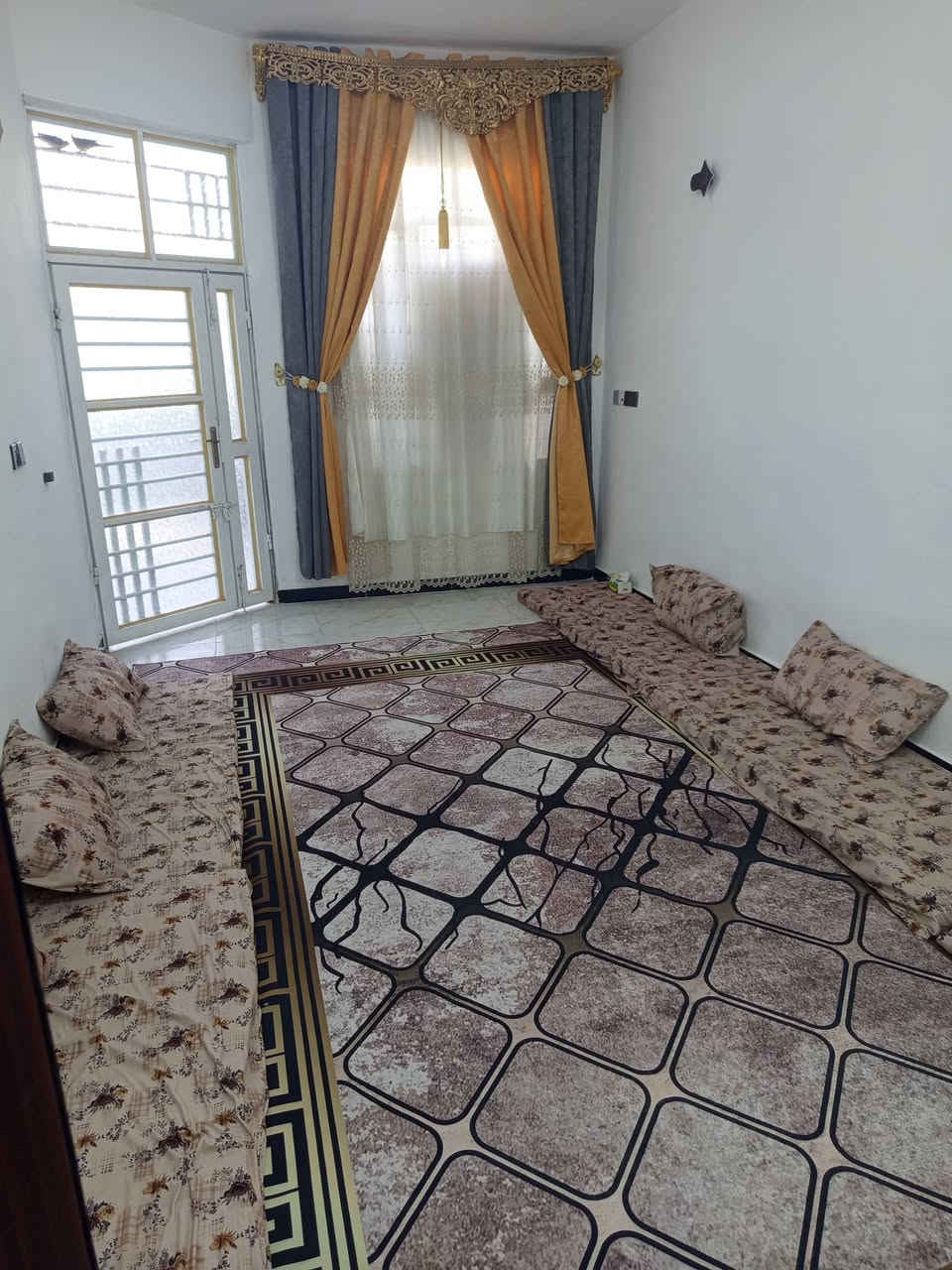 مشتمل 125 متر طابو زراعي سند 25 في الخالص حي شمر مجاور حي الزهراء قرب فلكه مصطفئ جواد مدخل المنطقه كبال بانزين خانه الزيتون بناء 2025 طابقين يحتوي الطابق الاول عل كراج سياراه وستقبال ومطبخ وصاله ومجمع صحي خارجي وداخلي وغرفه نوم وترك خلفي والطابق الثاني يحتوي عل غرفه ومجمع صحي وصاله البيت بي سطحين بناء متعوب عليه  للستفسار اتصال عل الرقم *********** بي واتساب
