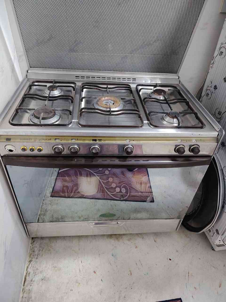 السلا م عليكم طباخ كريازي مصري باب اول للبيع الشراي يدخل خاص او يتصل ***********العنوان كركوك
