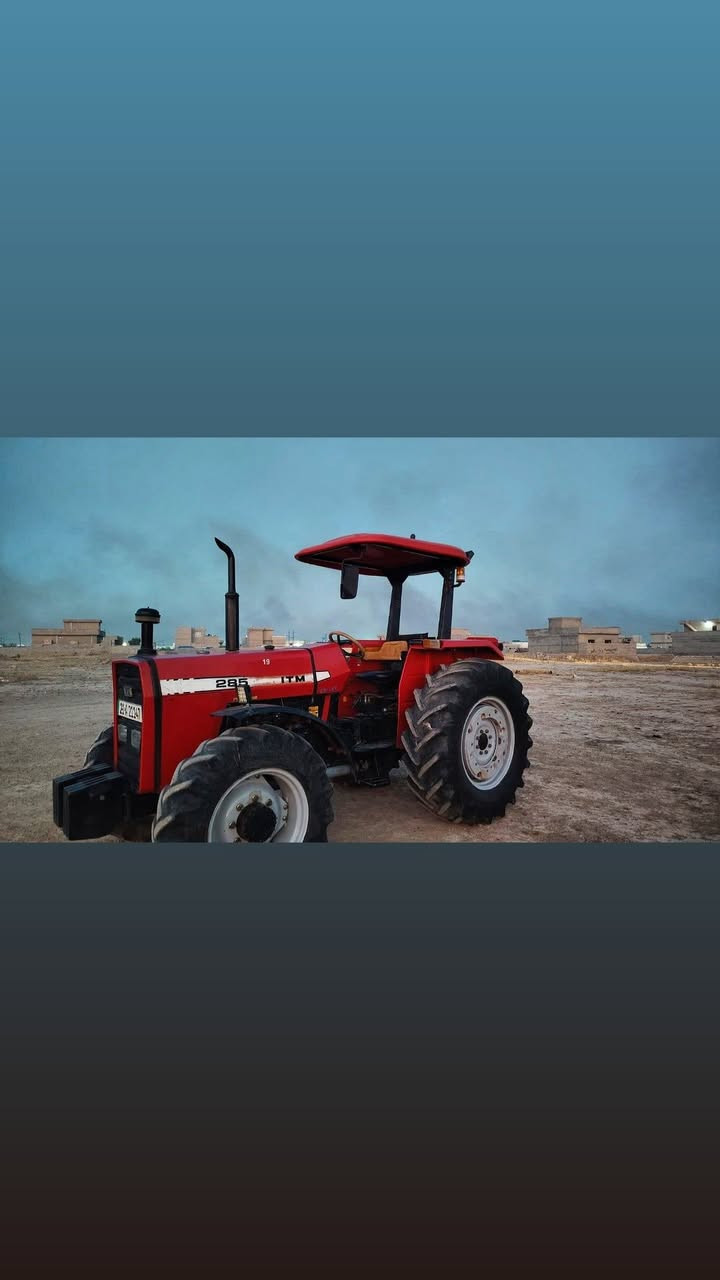 السلام عليكم
للبيع تركتر إيراني دبل اكسل
 موديل 2019 رقم وسنويه سليمانيه  تريد تحويل تريد وكاله
 كير محرك اكسن هودرليك شرط كهربائيات شغاله تركتر مال جناي كله شريكه
مكان كركوك /الحويجه 
  الاستفسار اتصل ع الرقم ***********
ادمن وافق
