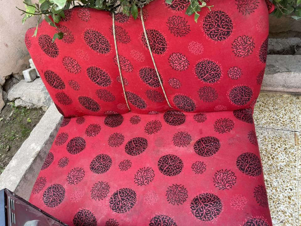 غراض للبيع


**إذا كنت صاحب هذا الإعلان وتريد حذفه لأي سبب، رجاءا أرسل رسالة إلى الدعم الفني**