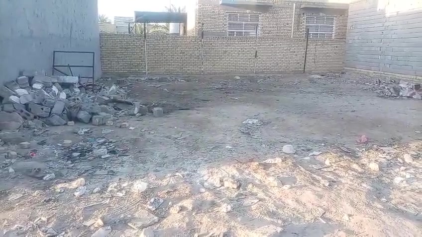 قطع للبيع المساحه 150 السعر 11 وبيه مجال للشراي يدلل موقع القطعه حي الزهراء على شارع الشريفات ***********
