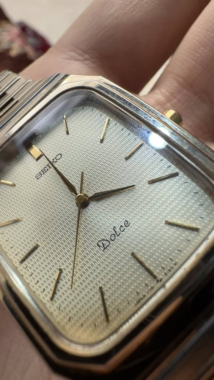 Seiko Dolce | سيكو دولجي 🔥
نظافة الساعة فوك ال٩٥٪؜
المينا نوادر زيرو 
السير يلبس ايد وسط وناعمة 
دكمة زفير 
المكينة الأصلية


**إذا كنت صاحب هذا الإعلان وتريد حذفه لأي سبب، رجاءا أرسل رسالة إلى الدعم الفني**