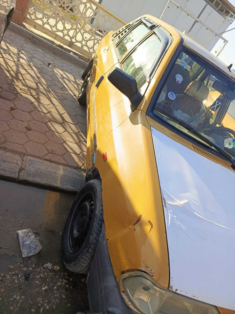 البيع سايبه مديل ١٢ مكفوله
كير ومحرك وحداديه خير من الله 
تبريد ثلج منظومه بس غاز قليل
مصغره هيئة 
غرامات عليها 200 الف ورا المشتري 
سنويه جديد صاقطه صار سنتين

السعر 25 بيه مجال الاستفسار

***********

موجودة اب كربلاء
