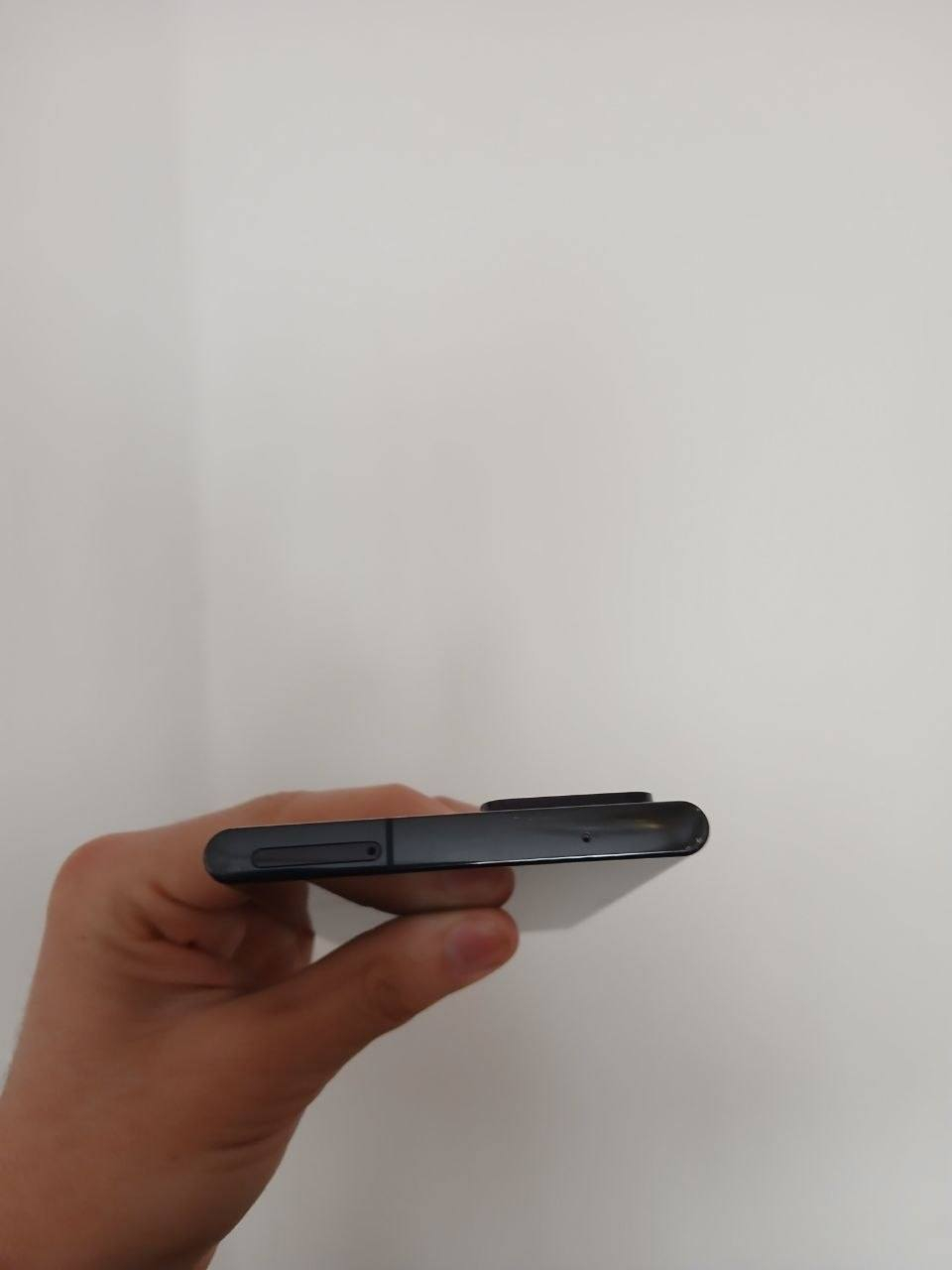 سلام عليكم أقره منشور زين
سامسونج نوت 20 الترا 
السعر 380 وبي مجال
ياباني عربي 
ذاكره 256
سيمكارت 1
قلم شغال موجود
نظيف كله شغال بدون اي مشكله
تصوير اتصال فول 
مابي اي مشكله في الشاشه لو غيرها نظيف جدا
العنوان النجف كوفه


**إذا كنت صاحب هذا الإعلان وتريد حذفه لأي سبب، رجاءا أرسل رسالة إلى الدعم الفني**