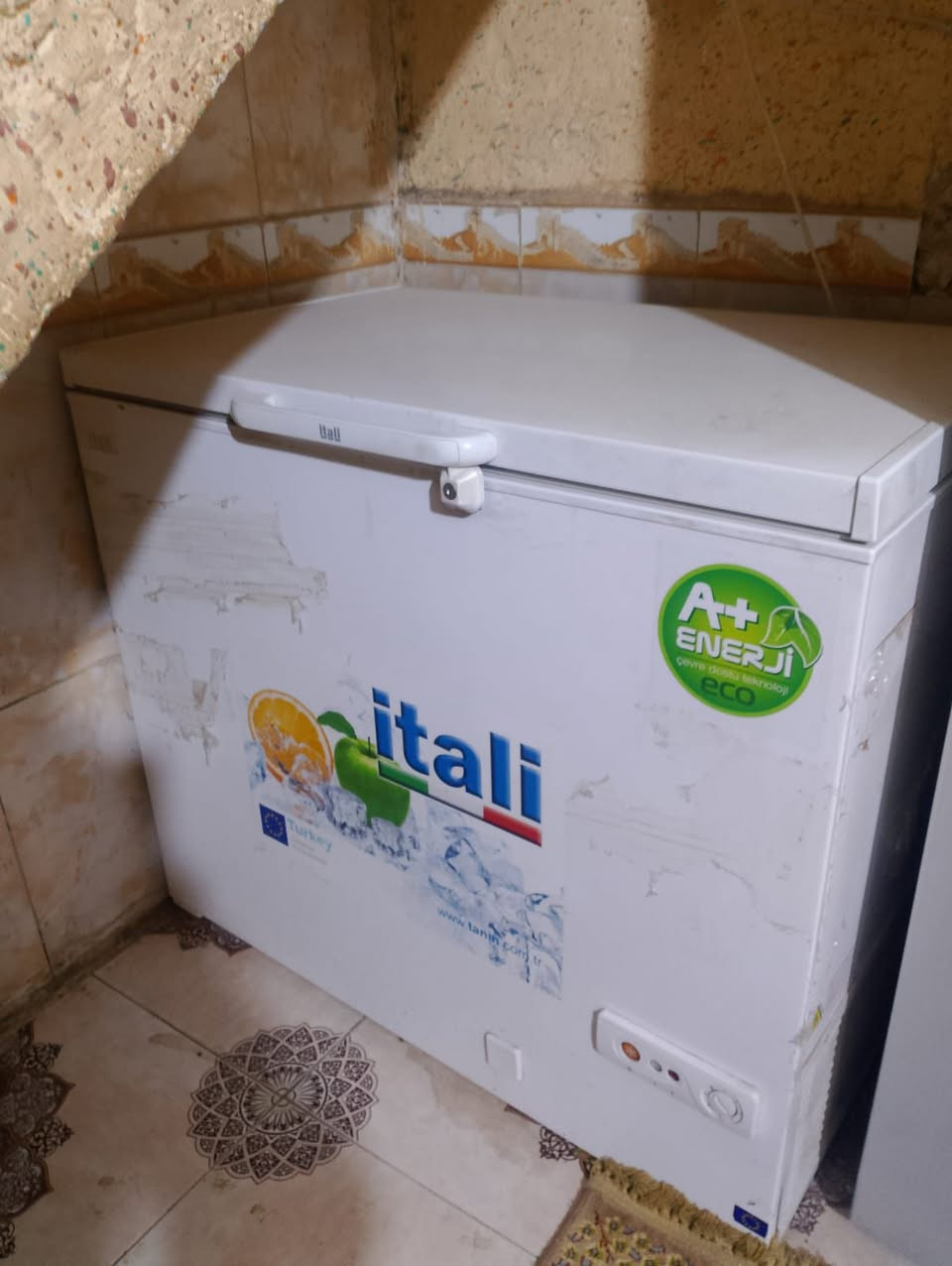 اثاث للبيع
تخم قنفات تحته مخزن نظيف سعره 500
مجمده ب 300
كاونتر ب 400
مرجوحه 300
الأسعار بيهم مجال العنوان حي المهندسين


**إذا كنت صاحب هذا الإعلان وتريد حذفه لأي سبب، رجاءا أرسل رسالة إلى الدعم الفني**