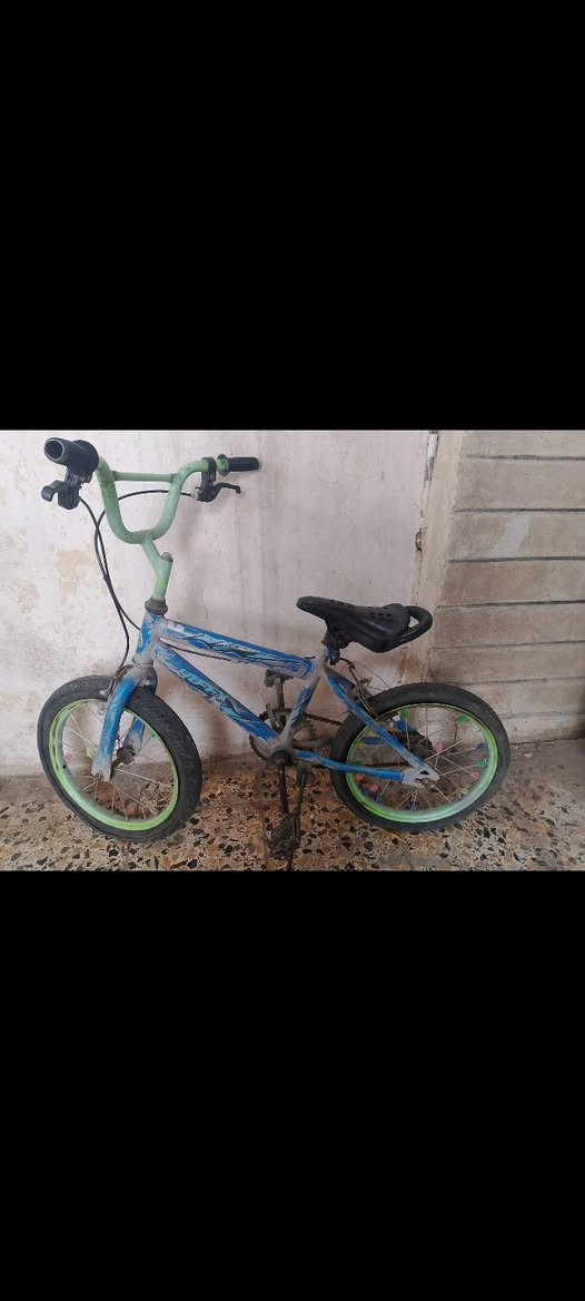 باسكلات للبيع


**إذا كنت صاحب هذا الإعلان وتريد حذفه لأي سبب، رجاءا أرسل رسالة إلى الدعم الفني**