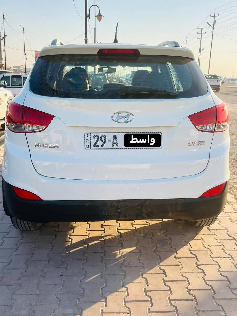 السلام عليكم ورحمة الله للبيع
توسان 2011

خليجي رقم دولي مداور ثاني يوم 

السيارةً نظافة شوف عينك 

حمام +بوليش هستوهة طالعة 

سيارة عليها إدامة كاملة 

تبريد ثلج صدر مكينةغرفة نظيفة 

والسونار كدامك 

مكاني كوت مركز 

السعر 125 

الاستفسار اكثر الاتصال برقم ***********
