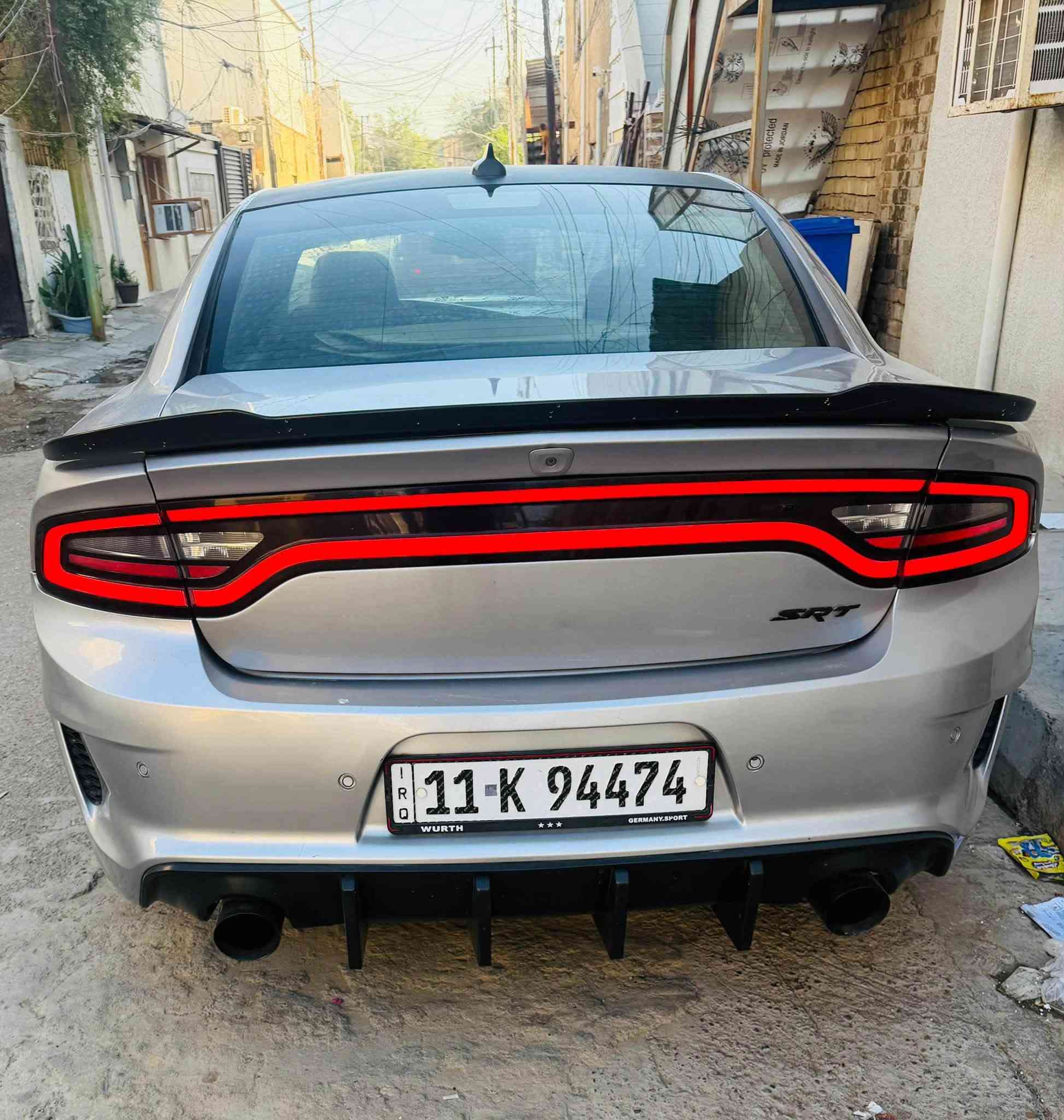 السلام عليكم شباب للبيع جارجر SRTدايتونة 6400 فول  حادثها قطعتين من امريكة وبل عراق صارات بيها قطع صبغ ابيعلك صبغ عام كير ومكينة خير من الله رقم بغداد بسمي ماشية 90 ميل مكان السيارة  بغداد الزعفرانية السعر (160) ***********‏.
