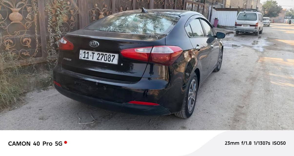 السلام عليكم من رخصت مدير الكروب المحترم سيارة للبيع السعر ١١٠ وبيها مجال الاتصال على الرقم ***********
