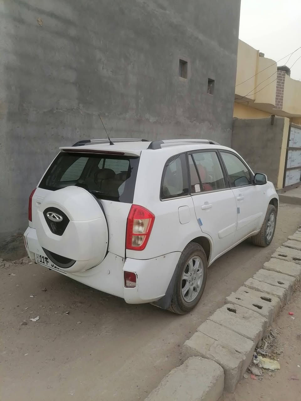 السلام عليكم للبيع تيكو موديل 2013 بسمي رقم بغداد انگليزي محوره كورلا بيكاتشو 1800  سياره حلوه كلش نقص بس التبريد عطل كنبريسر سعرهه 55 ورقه مكاني الزيتون او الغزالية ***********
