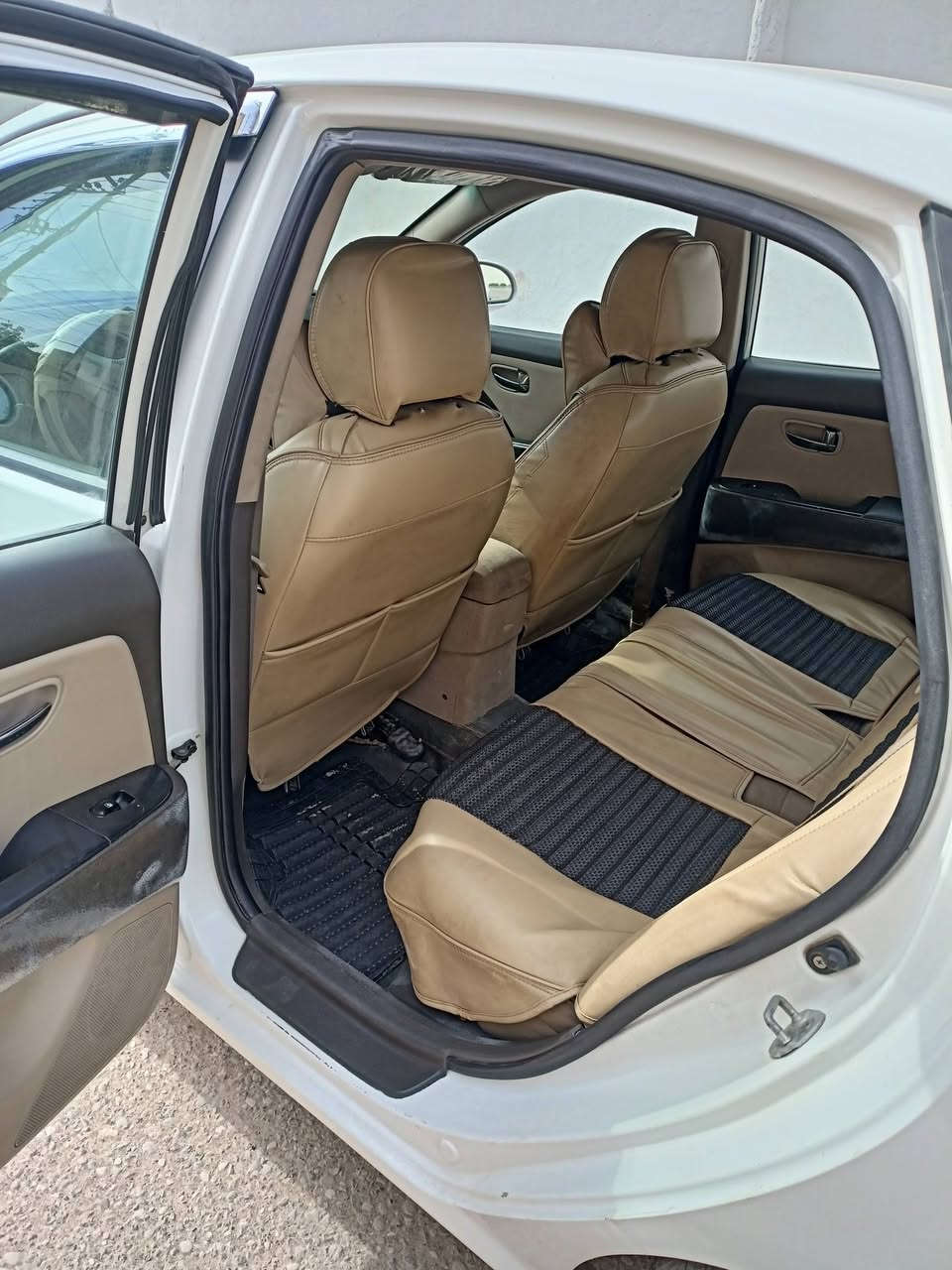 انترا 2010 للبيع كير محرك شرط 16 دكشن عالي فول تماتيك رقم نينوى ألماني سنويه 2028
شرط التحويل فقط تبديل جاملغ بدون دواخل السعر 127 وبيها مجال..


**إذا كنت صاحب هذا الإعلان وتريد حذفه لأي سبب، رجاءا أرسل رسالة إلى الدعم الفني**