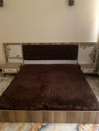 ثلااث غرف متكونه من  كنتور وميز تواليت وجربايه نفرين  نضيفات اخو الجدي...