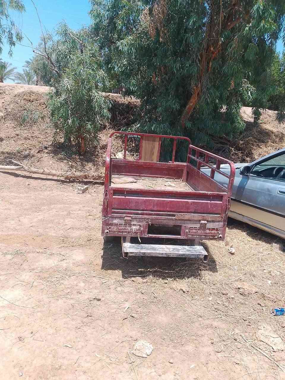 سلام عليكم. ستوته لبيع.جانت تشتغل. وطفت فج ه ماعرف شنو بيه محرك 200 مكاني بغداد يوسفيه. 500 وبيها مجال. بيع كوم حديد ***********
