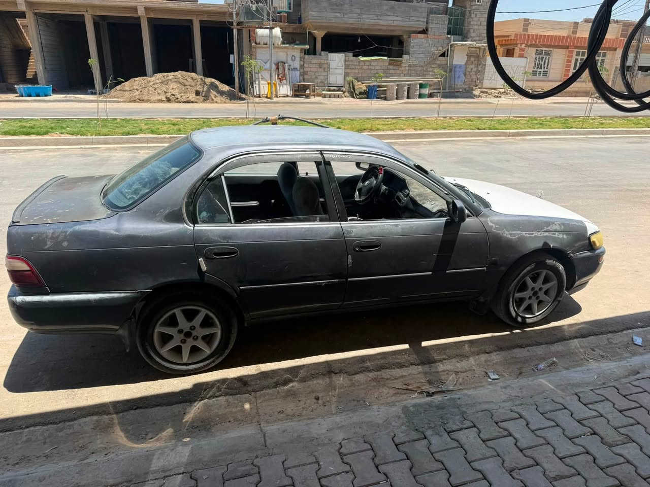 السلام عليكم
سيارة كورلا موديل 1994 رقم ديالى الجديد سياره باسمي سنويه تنتهي ب 2029 

مابيها لا ضربة ولا صبغ بيها جراد موضح بلصور داخل نضيف كشنات بطاين كله نضيف تبريد شغال خير من الله تايرات نضيف كهرباء كله شغال حت الامرايات الجانبية شغال سنتر لوك 

مكينه 1400 مكفولة كير ومكينة خير وبركة  شغل واطلع للبصرة 

سياره بيها ملاحظات بسيطه جدا  تعال وشوف بليعجبك 

مكانها ديالى المقدادية 

سعر 49 ورقه بي مجال بسيط 

الاستفسار ***********
