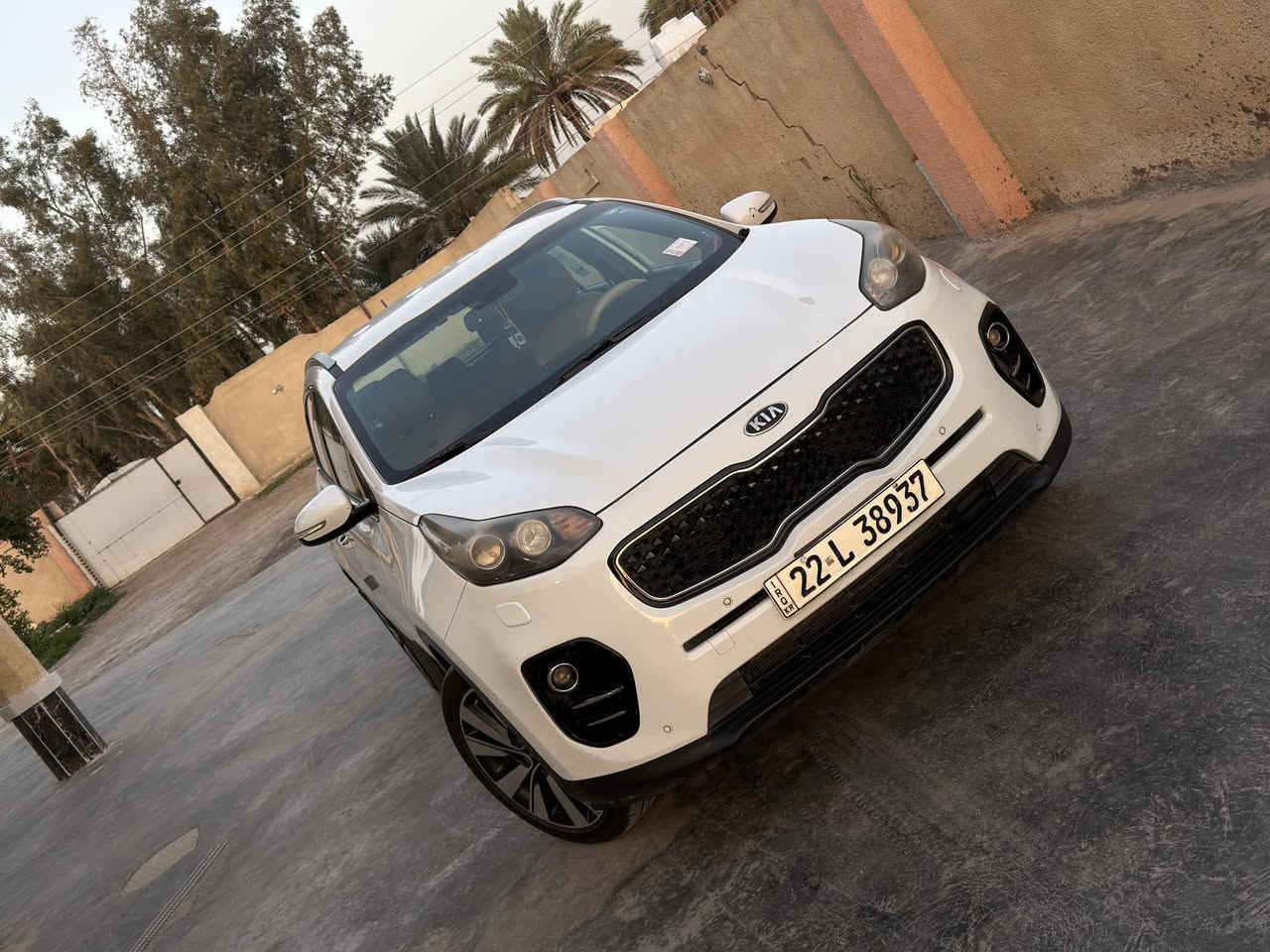 السلام عليكم 
لبيع سبورتج 2017 وارد خليجي 
مكفوله كفاله عامه من صبغ 
رقم أربيل أنكليزي باسمي تحويل مباشر 
موصفات  السياره عاديه ومعروفه
السياره حلوة وجاهزه استعمال شخصي 
مكاني بغداد الكرخ
***********
