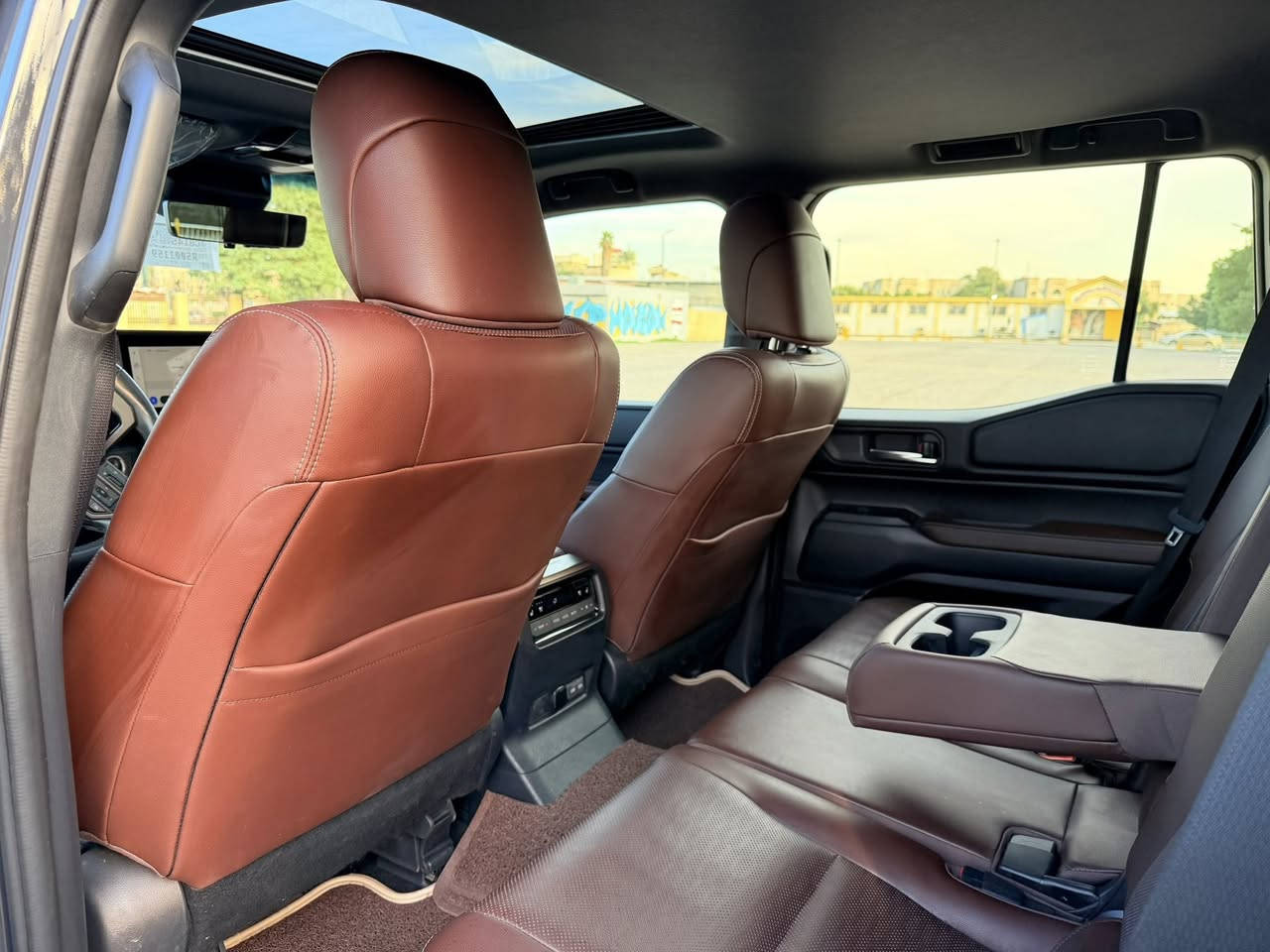 سلام عليكم .... اخوان عندي برادو 2024 ادفنجر لون مميز جدا بحري رقم بغداد بأسمي وتحويل مباشر ماشيه 5 الاف فقط السياره ضمان شركة ساز  مكفوله من كلشي ... طبعا السياره اعلى مواصفات وسعرها 54800$ واي استفسار هذا رقمي ***********
مواصفاته
سلايد 
كشنات جلد قرميدي
لايت عدسات
شاشه كبيرة ابل كار بلي 
خمس كامرات  
داتا شو 
دشبول ليزري
رادار امامي 
رادارات جانبيه 
تدفئة وتبريد بالكشنات امامي خلفي 
كشنات امامي خلفي كهرباء 
باب خلفي كهرباء 
بصمة وتشغيل عن بعد 
ثلاجه 
فور ويل 
هاند بريك بصمة 
مري شفط 
شاحن وير ليس
