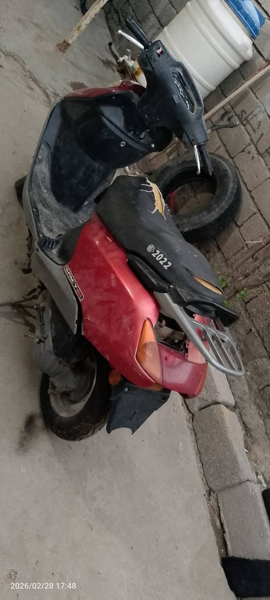 دراجه سبيسي
جانت متروكه وطافيه ماعرف شبيها
200 وبيها مجال قليل مكاني بصره الامن داخلي ***********
