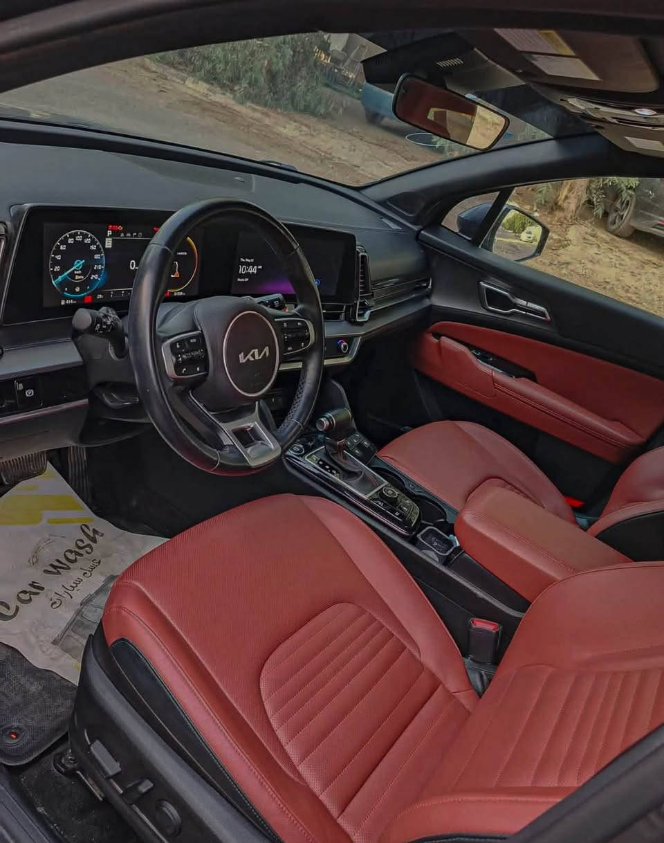 كيا سبورتج Sx برستيج 2023  أعلى فئة بالسبورتج
للبيع 
KIA SPORTAGE SX PRESTIGE
 فول مواصفات 1/1  داخل احمر   

 رقم بغداد 

حجم L  
 
وارد امريكي : بنيد و قطعتين كلير امريكا بدون دواخل ايرباك ستيرن طاك بس 
مواصفاتها :-السيارة ماشية 55 الف ميل
1. محرك 2500 
2. كير 8 نمر 
4. بانوراما
5. بصمة : تشغيل عن بعد  
6. صندوق كهرباء
7. شاشة متصله على طول  الدشبول  ابل كاربلاي واندرويد اوتو وفل تحكمات
8. كيجات الكترونية متغيرة حسب الوضعيات 
9. انظمة القيادة : سبورت - سمارت - نورمال
10. كشنات تدفئة تبريد
11. كراسي كهرباء فول تحكم مع كشن امامي متحرك عند النزول خزن ميموري 
12. اضواء ترحيب عند الاقتراب مع ترحيب داخلي عند الصعود او المغادرة
13. شحن وايرليس
14. منافذ تايب سي عدد 3 مع 2 في الكشنات ومنفذ يو اس بي ومنفذ جداحة
15. هاند بريك بصمة
16. اوتو هولد
17. كاميرات 360+ وضعيات مختلفة للكاميرات
18. فول رادارات امامية وخلفية وجانبية . نقطة عمياء وحساسات امامية خلفية 
19. تحديد مسار ذكي
20. قيادة ألية ذكية
21. نقطة عمياء
22. كروس سرعة
23. سستم صوت هارمن مع دمام 
24. ويل كب حجم 19 وحساس اطار ،        
25. اشاير بالمري
26. شاشة لمس متغيرة لتحكم الميديا او لتبريد
27. ستيرن فول تحكمات
28. السيارة 2 ويل يعني المرغوب بل سوك 

215$

رقم : ***********
