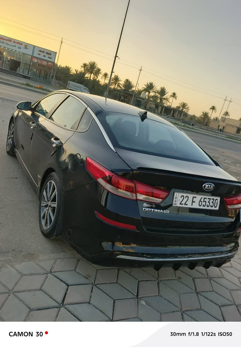 السلام عليكم 
اوبتيما موديل2019 وارد امريكي 
بيه 3 قطع صبغ بدون دواخل 
السياره جاهزه او جديده ماشيه 99 
كير محرك تبريد حداديه كفاله 
رقم اربيل سنويه او هزه جديده لل2031 اتريد تحويل اتريد وكاله بخدمتك
السعر 118 وبيه مجال بسيط
مكان السياره بابل 
للاتصال ***********
***********
