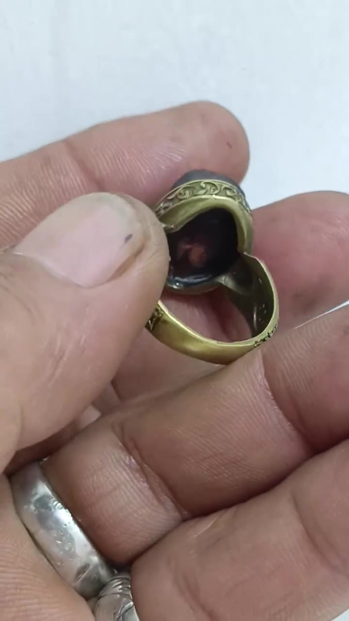خاتم سبع معادن الاصلي متوج بحجر الهبهاب الخام الاصلي يوجد توصيل


**إذا كنت صاحب هذا الإعلان وتريد حذفه لأي سبب، رجاءا أرسل رسالة إلى الدعم الفني**