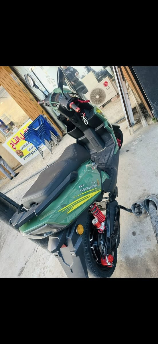 سلام عليكم شباب عندي هاي دراجه اخذته من معرض حسن وحسين والوصل موجود  صارله شهر تقريباً  جديده كلش بعدها  زيرو استعمال جداً بسيط للبيع السعر ٩٧٥ مكاني بغداد العامريه ***********
