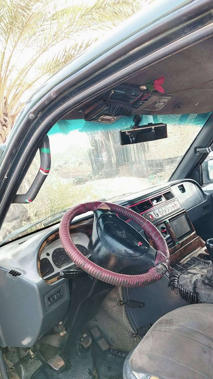 لسعر 55 وبيها مجال
ستانه موديل ألفين ، ونظيفة خطها ديوانية سنيه ، وكامل المواصفات للأستفسار هذا الرقم :
***********.
