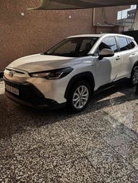 تيوتا فرونتلاندر موديل 25 سيارة بحالة الوكالة  ممشاها 7000 كيلو بس سيا...