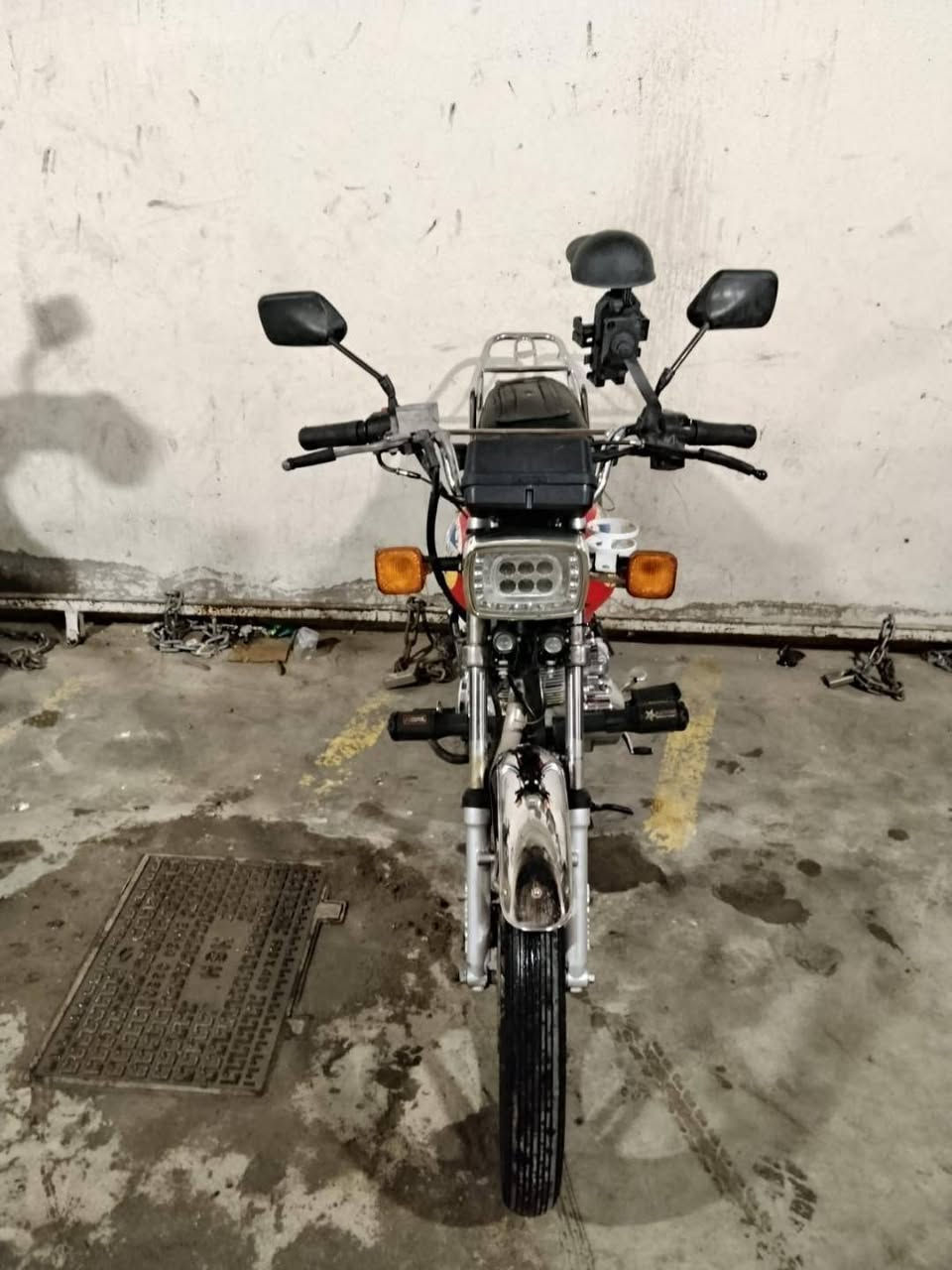 السلام عليكم اخواتي عندي ميتور بارت موديل 2019 اوراق موجودة سعر لميتور 400 الف وبازار 
للتواصل ***********
