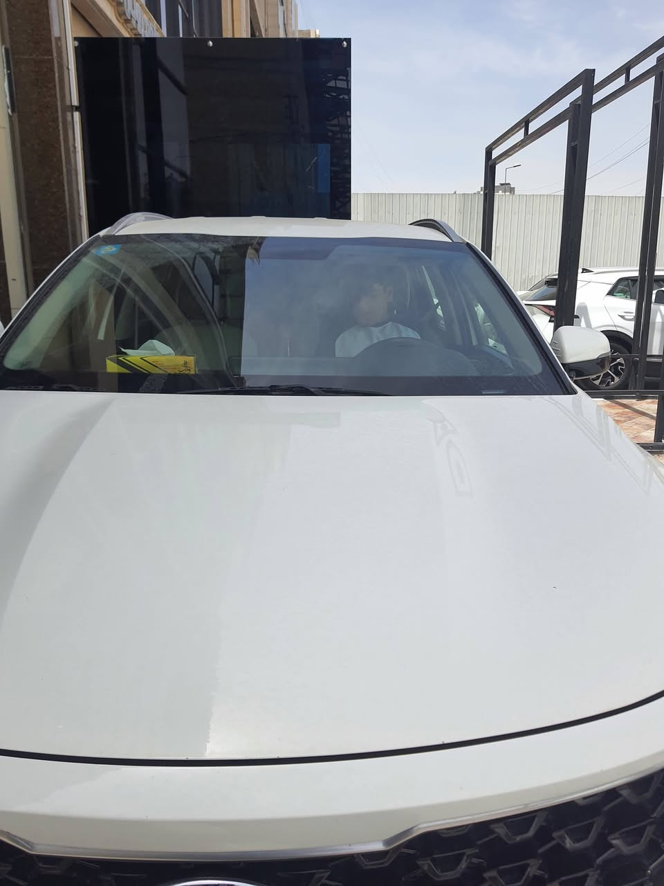 سورنتو ٢٠٢١ بيضاء رقم بغداد  الحديث ٦ سلندر  ٧ راكب كفالة عامة خليجي ماشية ٥٧  كيلو متر تخم تاير جديد اي نقص مابيها فول ماعدا القمارة  حديد اتصل للتفاهم غير متواجد عل فيس  السعر ٢٧٠  بياع شراي يدور غلب لا يتصل ويدوخنا   ***********
