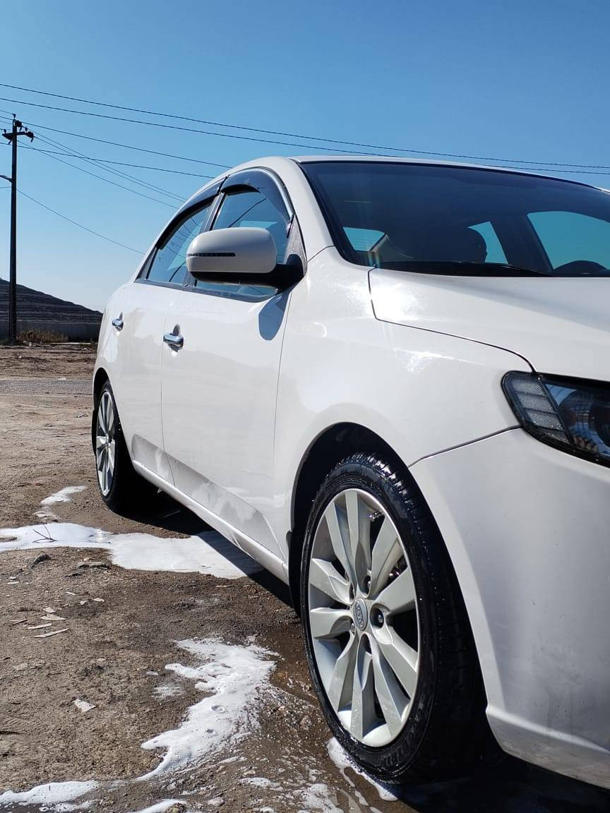 سلام عليكم للبيع كيا سيراتو 2012 مكينه 1600 دكشن عالي. سياره مكفوله من الصبغ والضربه والتبديل واحلا من الصور كير مكينه حداديه تخم تاير خير من الله رقم سليمانيه انكليزي هزه وسنويه جداد تحويل ثاني يوم السعر 120 وبي مجال للشراي يتصل وبي خير ويدلل 
الرقم ***********
***********
العنوان بابل الحله اثار بابل
علما لا اتواجد علئ الفيس مكلف بل نشر
