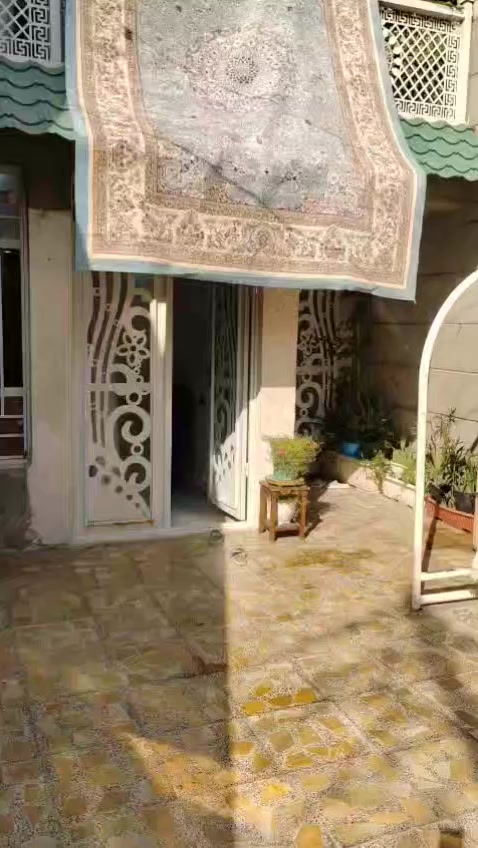 سلام عليكم من رخص مديركروب عندي بيت بلديات دورعمال بناء٢٠٢٢مساحه١٥٠م باقي تفاصيل اتصل على رقم *********** صابو ملك صرف بيع مستعجل
