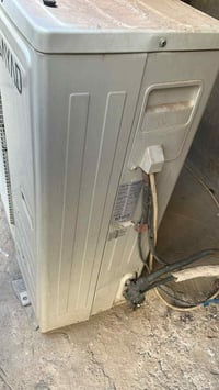 سبلت للبيع 3 طن تدفئه وتبريد كلشي شغال السعر 500 الف وبي مجال  للتواصل...