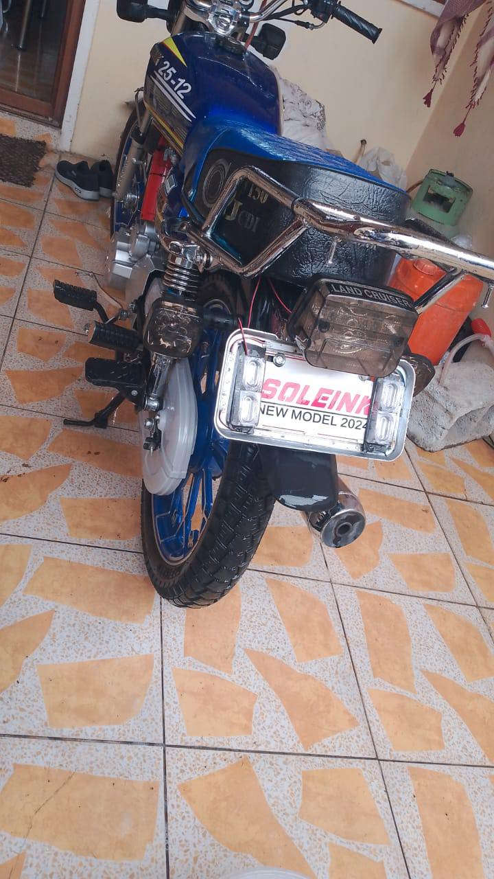 السلام عليكم 
موطور سولينك مشترى من الوكالة 
استخدام نضيف فترة قليلة
للبيع مستعجل لغرض السفر 
للاستفسار الرجاء التواصل على الرقم ***********
