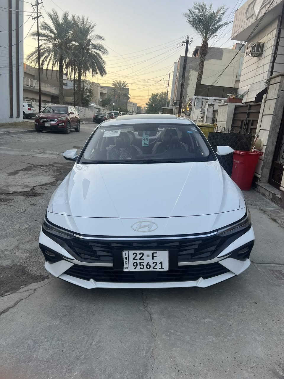 السلام عليكم 
للبيع النترا 2024
ماشيه53 على ايدي من الزيرو
رقم اربيل بسمي تحويل ثاني يوم
بيها صبغ يم قبق البانزين اثر طخة وعندي الصورة قبل التصليح
السيارة نظيفة وشادلها باتري وتخم تاير جديد 
الموصفات 
فتحة
شاشه وكيلو متر شاشه
بصمة
كشنات جلد 
تبريد قطعتين
هاند بريك بصمة واوتو هولد
٤ وضعيات قيادة
حساس امامي خلفي
لد امامي 
ويل كروم ١٧ وحساس تاير
تحكمات ستيرن فول مثبت سرعه واوامر صوتيه
دركة D وجلد خياط 
مري شفط اوتو
مكينه ١٥٠٠ 8نوزل وكير ٨ سرعات
السعر ١٤٢ 
مكاني بغداد نفق الشرطه 
للاستفسار :***********
