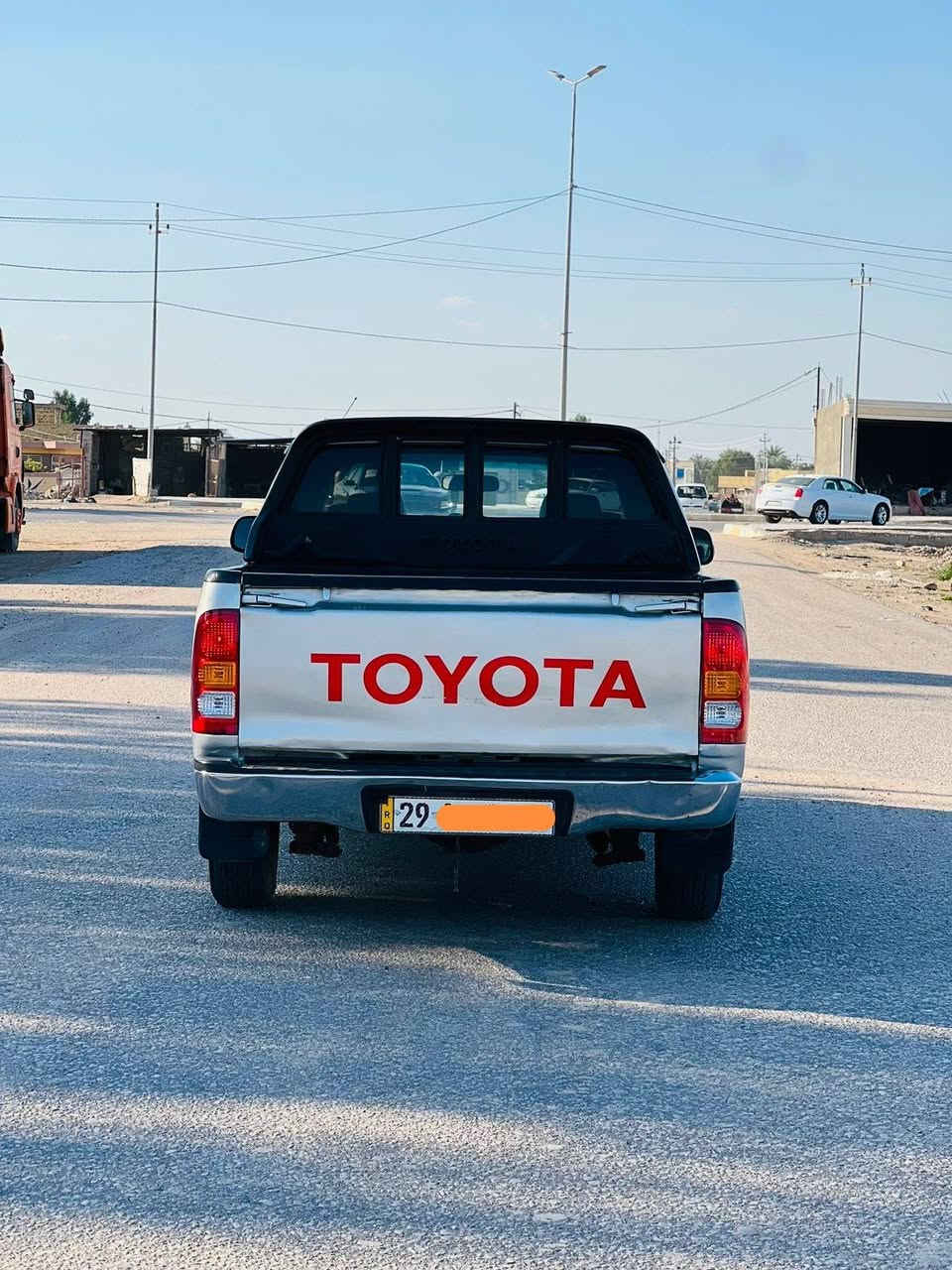 بيكم تيوتا هايلوكس 2006 السياره جديده كلش 
كفالة من الضربه والتبديل مكينه كير حداديه جديده 
تخم تاير جديد شاصي 19 تبريد 🥶+تدفئه 🔥كهربائية كله شغاله شاشه ارضيه وكشنات جلد السياره مسويله ادامه من الدعاميه للدعاميه ماذب عليه ربع رقم واسط مميز  دولي باسمي سنويه مجدده مشروع وطني تريد تحويل تريد وكاله السياره جاهزه مال جناي 
الشراي يتصل 
***********
***********
