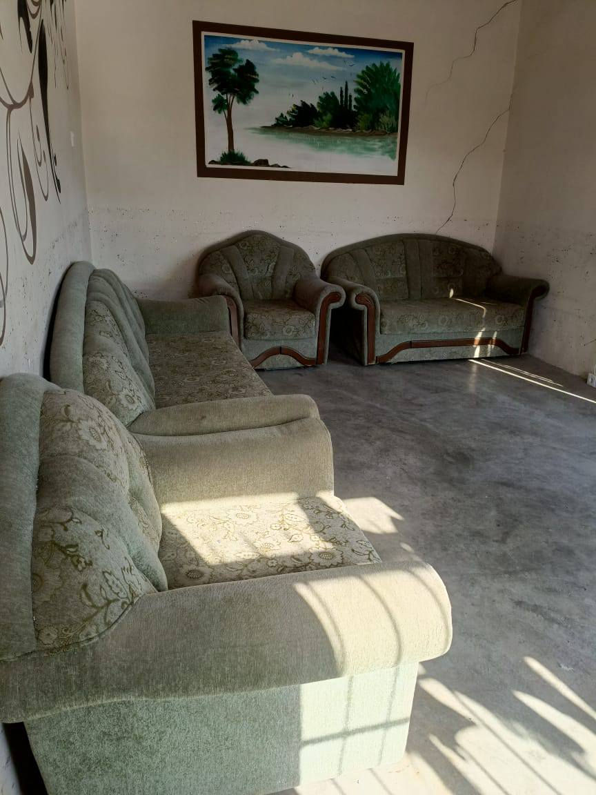 السلام عليكم قنفات اللبيع
نضاف مابيهن اي عيب أبيعهن شلع السعر ٢٠٠ وبيهن مجال 
الشراي يتصل ***********
