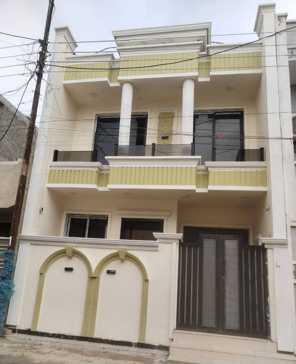 بسم الله ماشاءالله
🏠#دار_للبيع   100متر واجهيه 6،25متر نزال 16متر
  طابقين   بناء حديث وتصميم متكامل ✨️

يحتوي البيت. ع[ 4غرف نوم -استقبال -صحيات عدد 2- صالة- ومطبخ] البيت شغل درجة اولى 

مع الخدمات[ماي-كهرباء-تبليط]✨️

🔴ملاحضه البيت جاهز للسكن 🔑

⬅️نوع العقار  طابو زراعي سند 25 اقرار محكمه 

⬅️العنوان #بغداد_الدوره_البوعيثه   
       مجمع العدل الاول 
🔴للاستفسار  خاص او الاتصال ع  الرقم 
☎️***********
☎️***********
