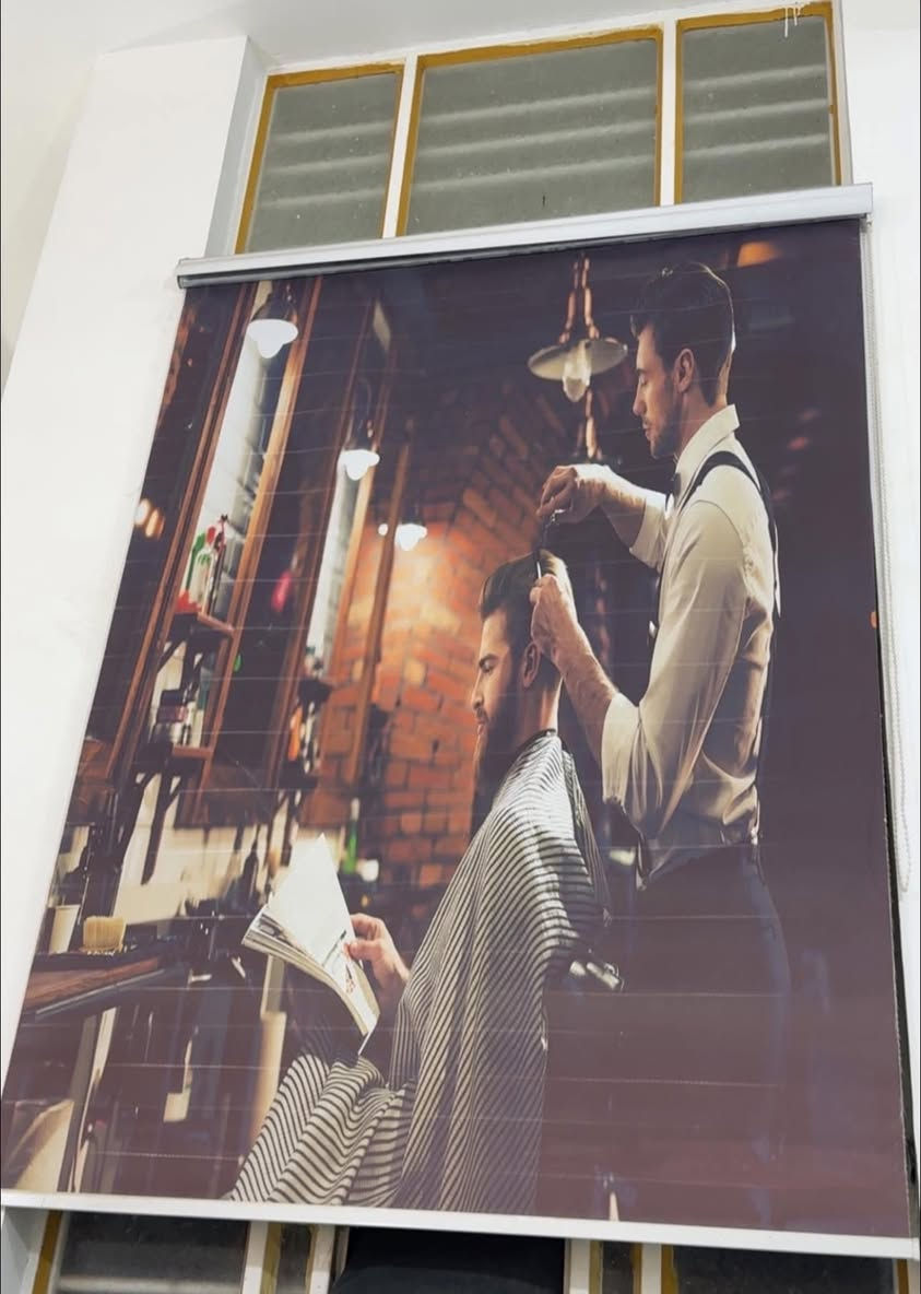 غراض للبيع نضيفات
ملكانات عدد 2 سعرهم 50 الف

كرسي ملكي سعر 100 الف

برده سحب صورة حلاق 15 الف 

تخم 10 مقاعد سعر 150 الف 

رف وجرارت 100 الف 

الغراض كلش نضيفه بس متروكه 

الي يريدهم يدخلي خاص


**إذا كنت صاحب هذا الإعلان وتريد حذفه لأي سبب، رجاءا أرسل رسالة إلى الدعم الفني**