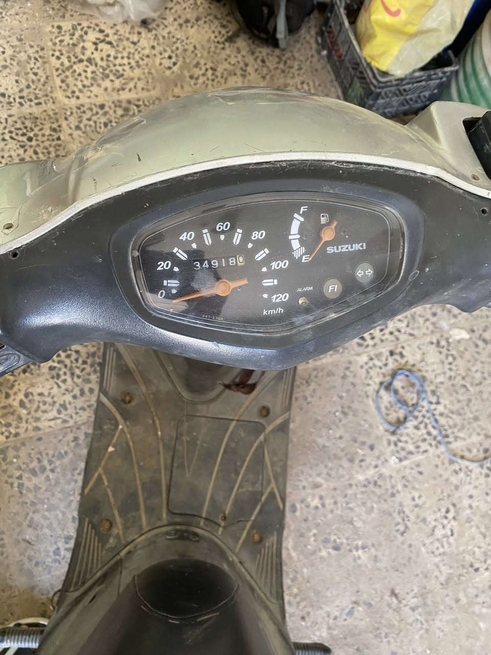 سلام عليكم دراجه ادرس ياباني سرعه 120 محوره كابريتر دراجه كلش نضيفه وجديده طفت وبعد ما شتغلت وتركته مكاني بغداد المعامل سعر 250 وبيه مجال ***********
