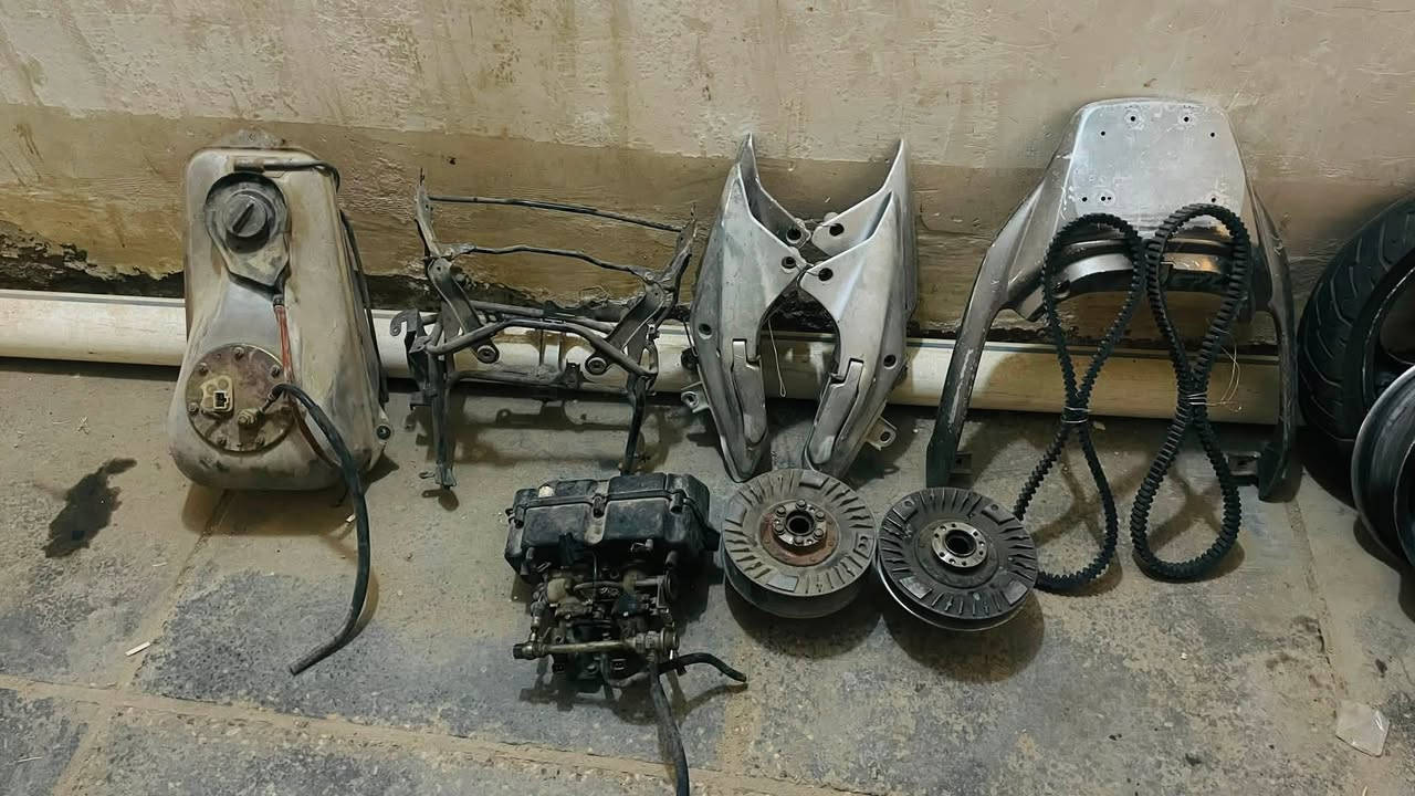 سلام عليكم غراض سلفر ونج تفصيخ اي شي تحتاج ابيع جوه سوك عنوان بغداد رشاد هاذ رقمي خابر *********** وبيك خير وتدلل
