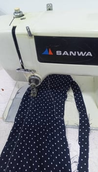 مكينة خياطة • زكزاك ناعم • باب بلاستيك مكسور